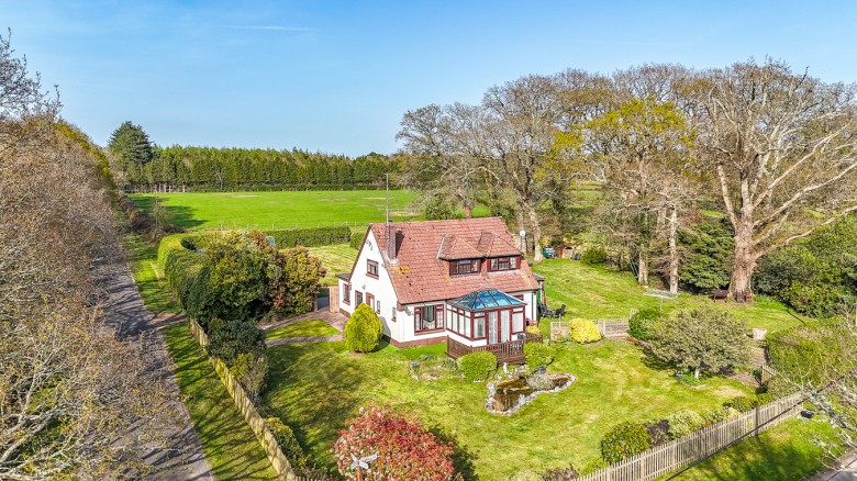 Click the photo for more details of North Ripley, Christchurch, BH23