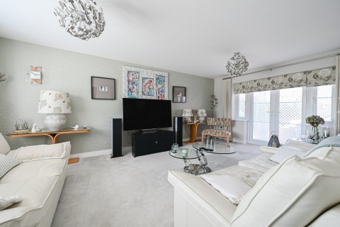 Click the photo for more details of Narrowleaf Drive, Ringwood, BH24