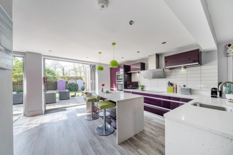 Click the photo for more details of Balmer Lawn Road, Brockenhurst, SO42