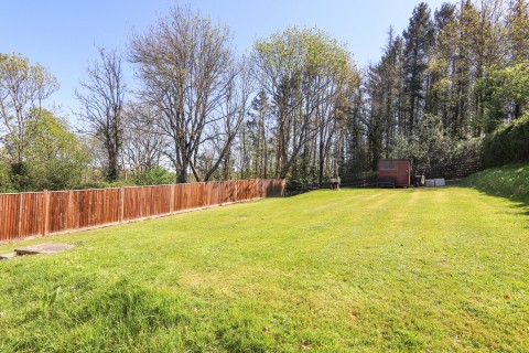 Click the photo for more details of Ballards Hill, CROWHURST, East Sussex