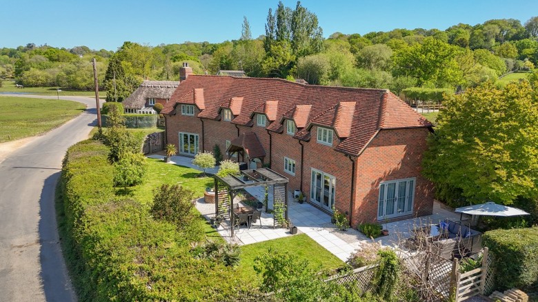 Click the photo for more details of Ringwood Road, North Gorley, Fordingbridge, SP6