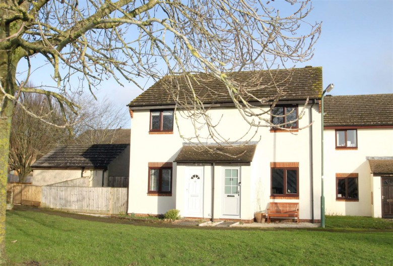 Click the photo for more details of Sycamore Close, Watlington