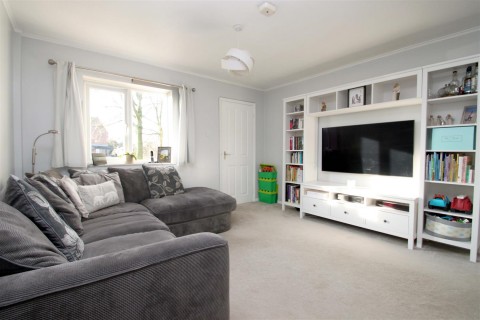Click the photo for more details of Sycamore Close, Watlington