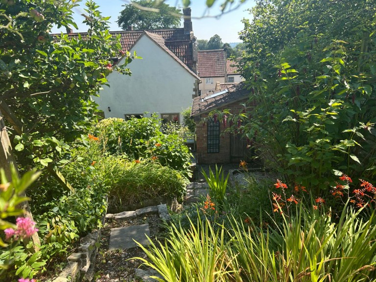 Images for Bove Town, Glastonbury, Somerset