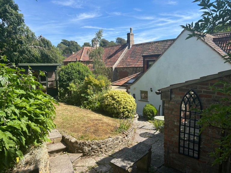 Images for Bove Town, Glastonbury, Somerset