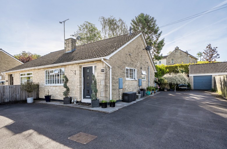 Click the photo for more details of Brittens Hill, Paulton, Bristol, Somerset