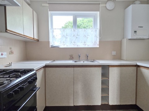 Click the photo for more details of Manor Close, Glastonbury, Somerset