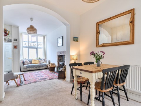 Click the photo for more details of Benedict Street, Glastonbury, Somerset
