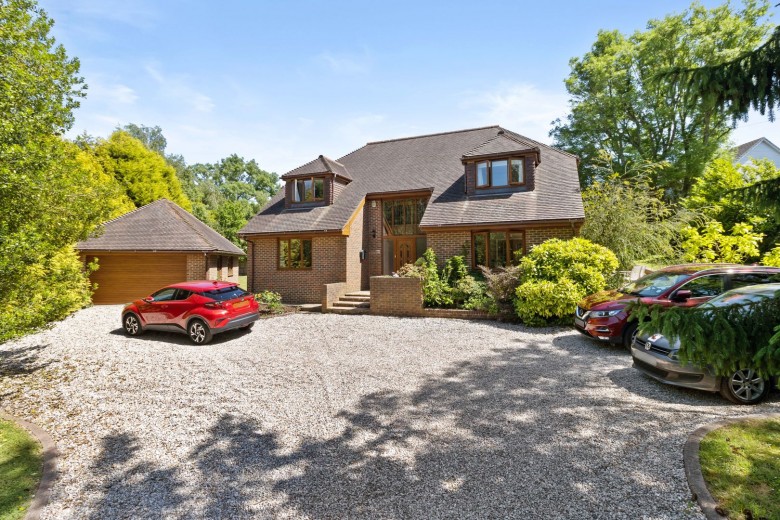Click the photo for more details of The Ridge, Hastings, East Sussex