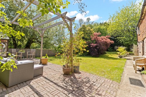 Click the photo for more details of Frickley Lane, Battle, East Sussex