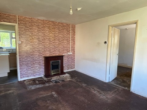Click the photo for more details of Stratton-on-the-Fosse, Radstock, Somerset