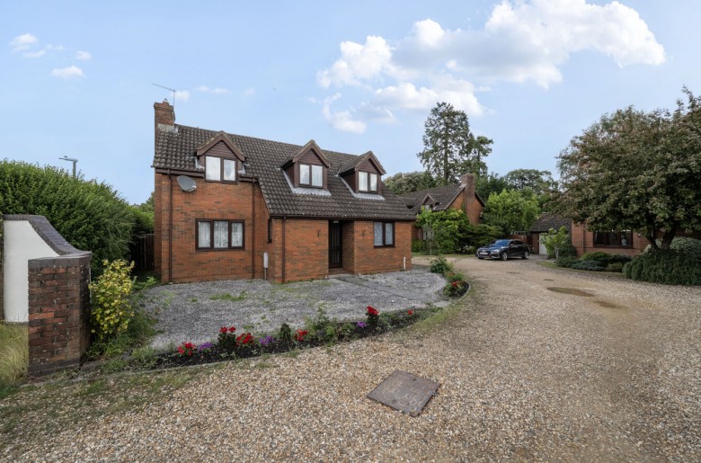 Click the photo for more details of Chelwood Court, Warminster, Wiltshire