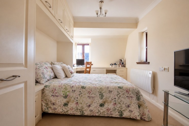 Images for Belmore Lane, Lymington, SO41