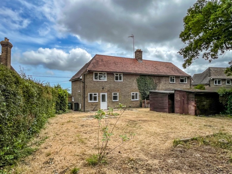 Click the photo for more details of Wellington Gardens, Battle, East Sussex