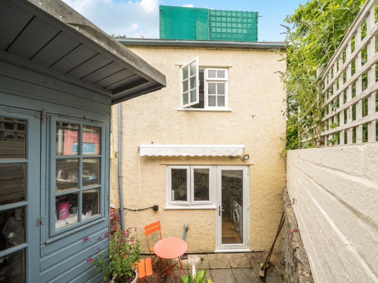 Images for Bove Town, Glastonbury, Somerset