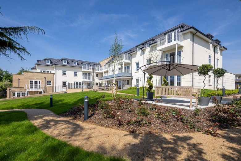 Click the photo for more details of Lymington Gate, Stanford Hill, Lymington, SO41