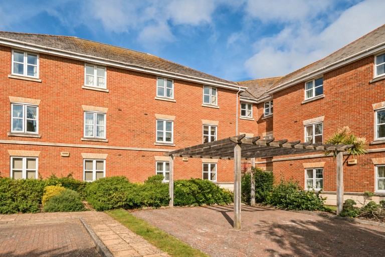 Images for Hillcroft Close, Lymington, SO41