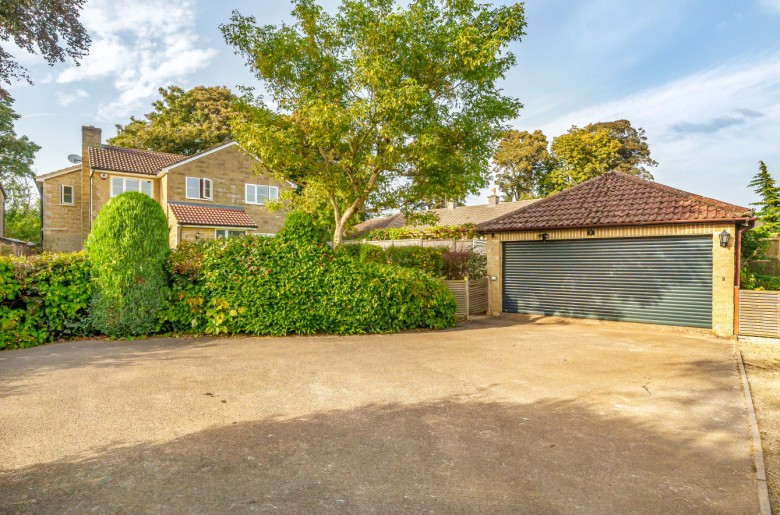 Click the photo for more details of Wellow Mead, Peasedown St John, Bath