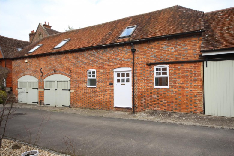 Click the photo for more details of Charlton Village Road, Charlton, Wantage