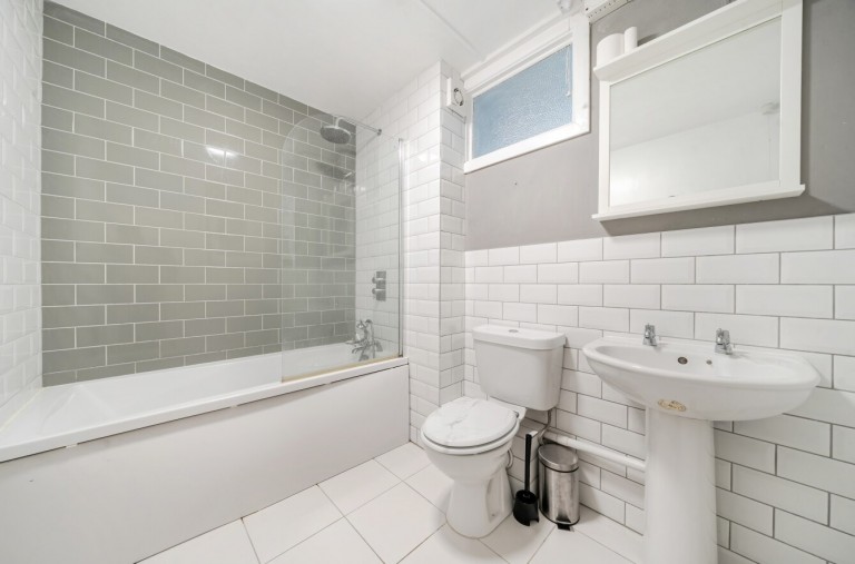 Images for Grosvenor Mews, Southampton Road, Lymington, SO41
