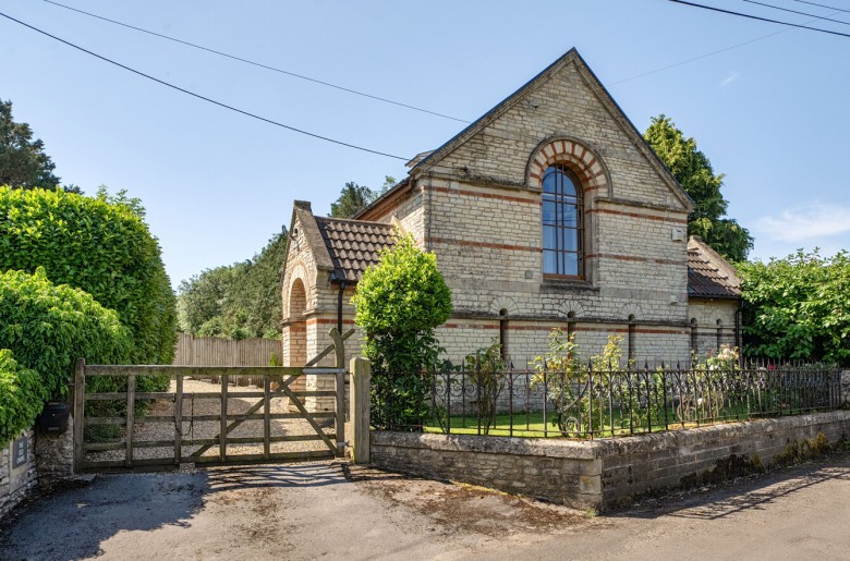 Click the photo for more details of Clapton, Midsomer Norton, Radstock, Somerset
