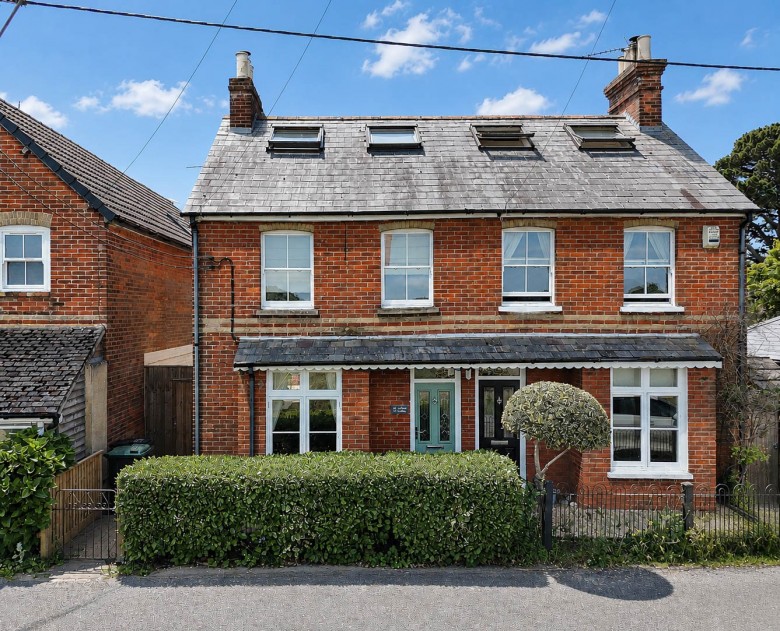 Click the photo for more details of Wainsford Road, Pennington, Lymington, SO41