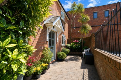 Click the photo for more details of The George Mews, Ringwood, BH24