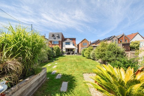 Click the photo for more details of Western Road, Lymington, SO41