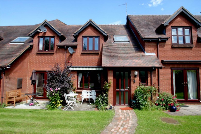 Click the photo for more details of Orchard Walk, Watlington