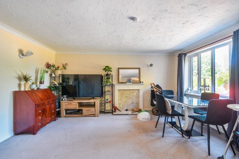 Click the photo for more details of Bramble Walk, Lymington, SO41
