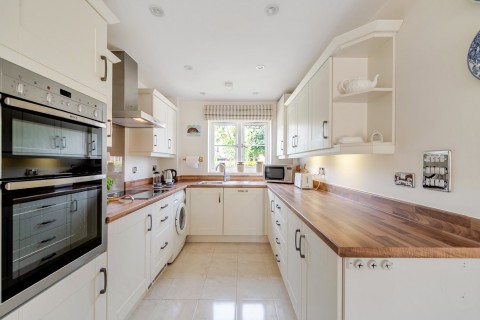 Click the photo for more details of North Greenlands, Pennington, Lymington, SO41