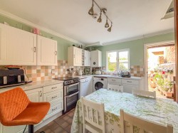 Images for Lower Lake, Battle, East Sussex