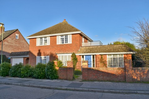 Westfield Road, Lymington, SO41