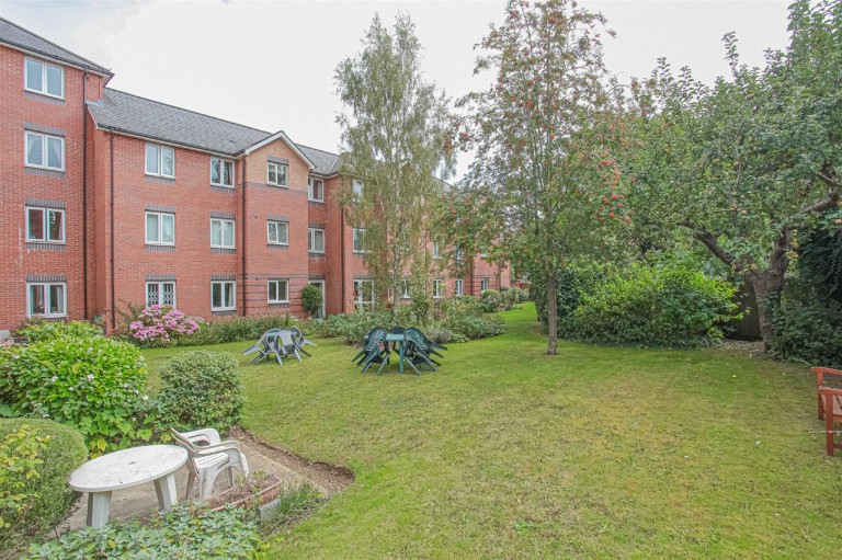 Images for Spencer Court, Britannia Road, Banbury