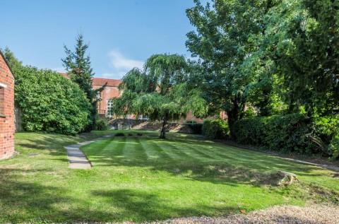 Click the photo for more details of Gorwell, Watlington