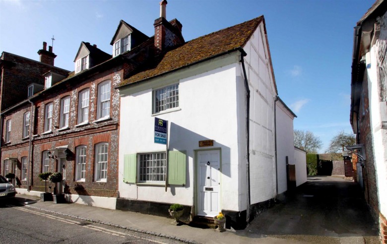 Click the photo for more details of High Street, Watlington