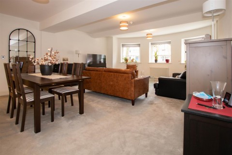 Click the photo for more details of High Street, Saffron Walden