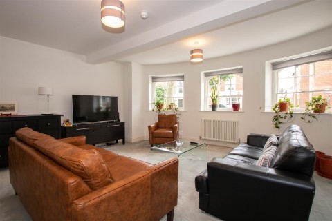 Click the photo for more details of High Street, Saffron Walden