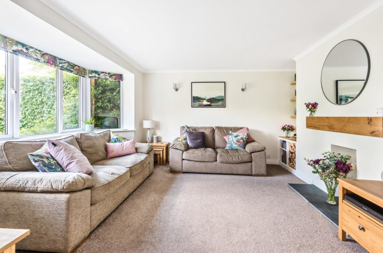 Images for Saunders Close, WATLINGTON