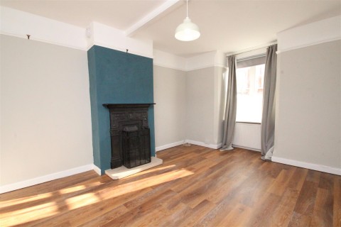 Click the photo for more details of Newbury Street, Wantage