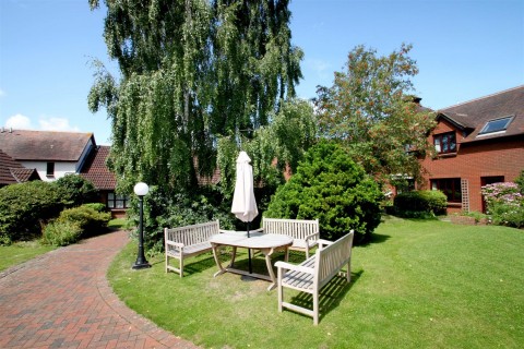 Click the photo for more details of Orchard Walk, Watlington