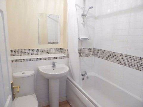 Click the photo for more details of Lord Fielding Close