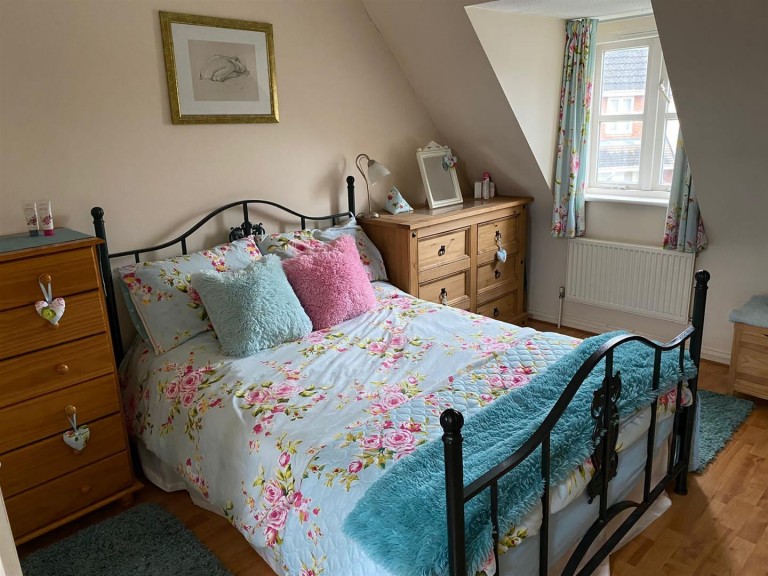 Images for Kingfisher Drive, Burwell