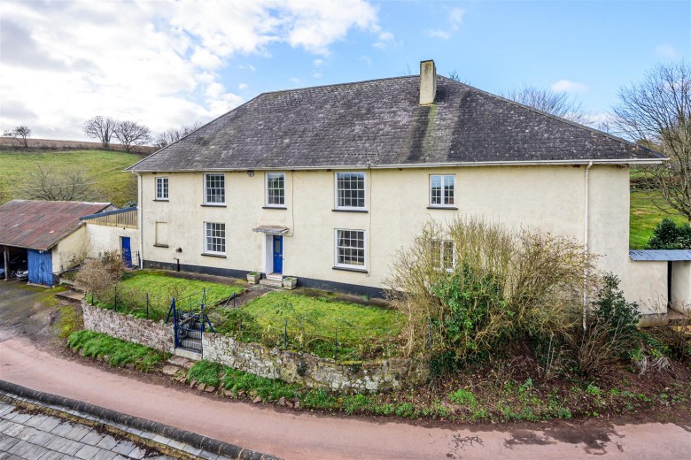 Click the photo for more details of Hollacombe, Crediton