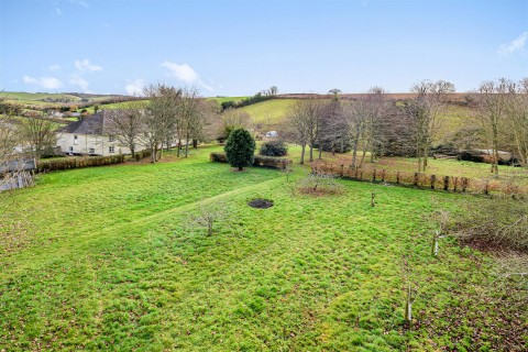 Click the photo for more details of Hollacombe, Crediton