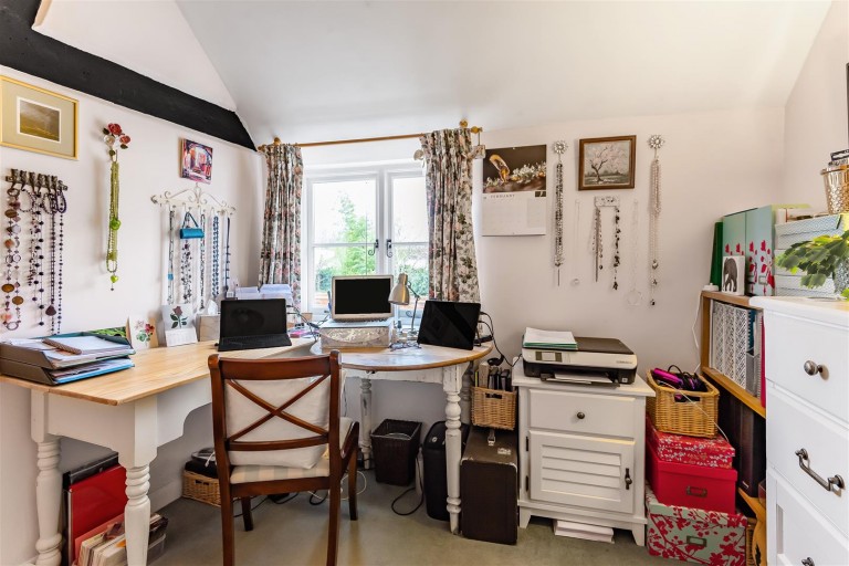 Images for 40b High Street, Watlington
