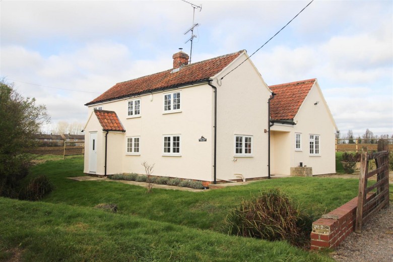 Click the photo for more details of Elder Street, Wimbish, Saffron Walden