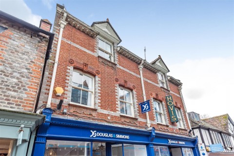 Click the photo for more details of Market Place, Wantage OX12 8AE