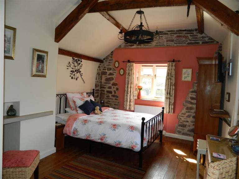 Images for Staple Cross, Wellington