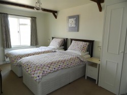 Images for Staple Cross, Wellington